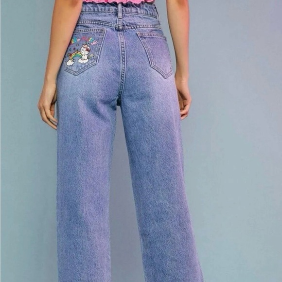 Hello kitty jeans - Picture 2 of 6